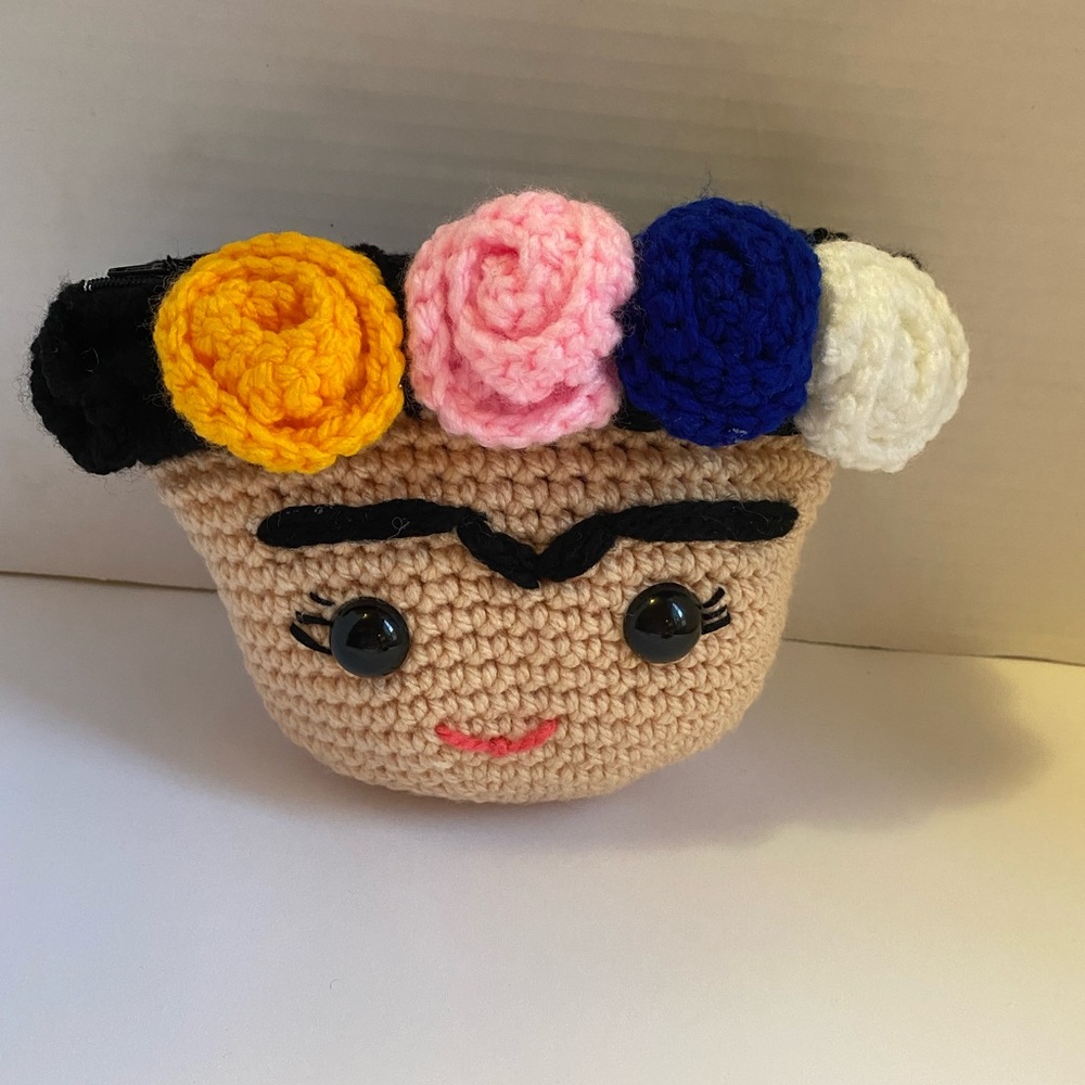 Handmade Crochet Frida kahlo Inspired cosmetic Purse - with Colorful Flowers
